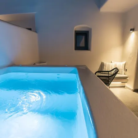 Hotell Alaya Pýrgos