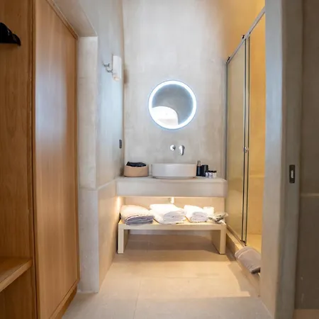 Hotell Alaya Pýrgos