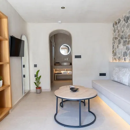 Alaya Hotel Pýrgos